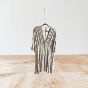 Davi & Dani deep V plunge front and back light taupe rayon boho dress Sz 3XL